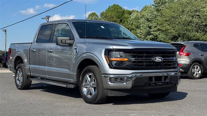 Used 2025 Ford F150 XLT w/ Equipment Group 301A Standard RWD image 4