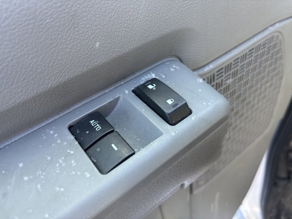 Used 2024 Ford E-350 and Econoline 350 Super Duty w/ Power Windows & Locks Group image 15
