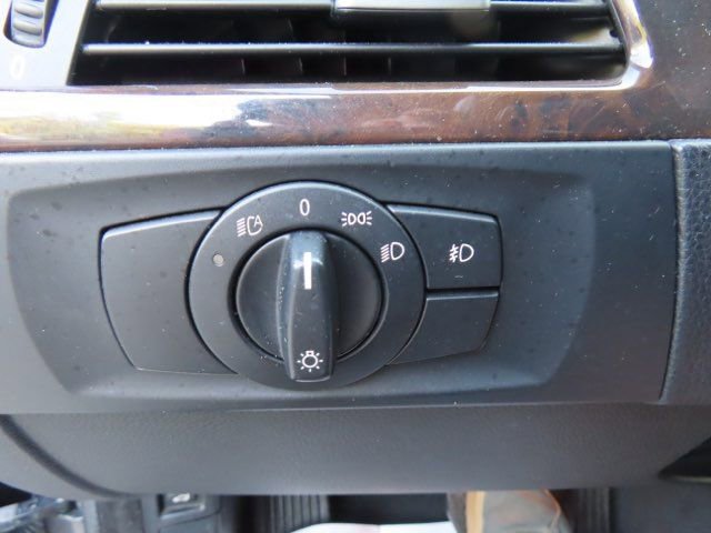 Used 2006 BMW 325i Sedan RWD image 26