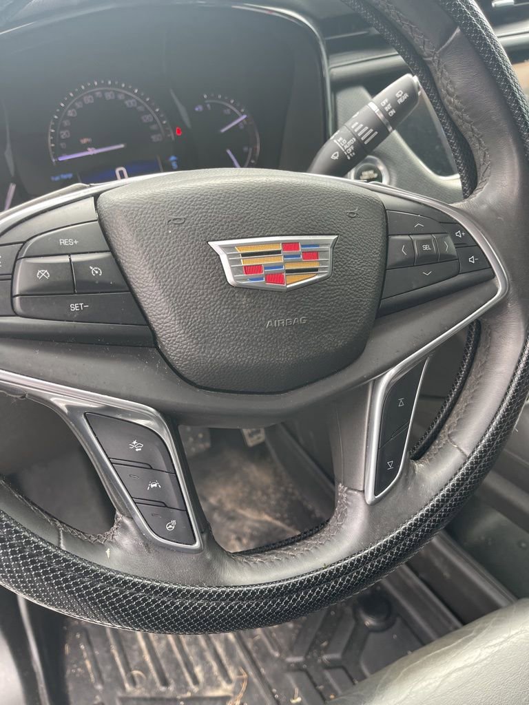 Used 2017 Cadillac XT5 Luxury w/ Driver Awareness Package image 17