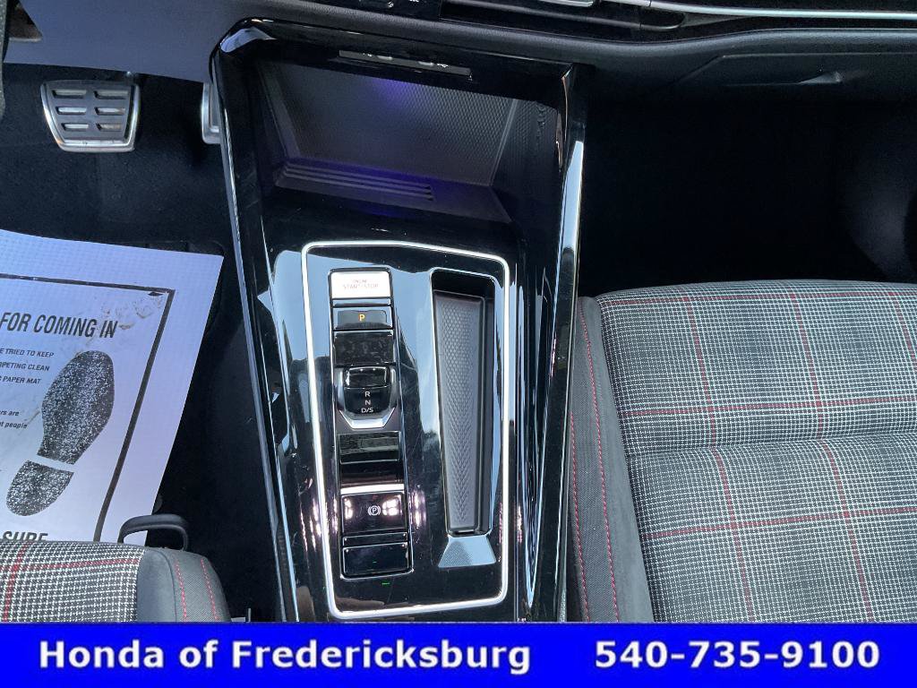 Used 2025 Volkswagen GTI S FWD image 33