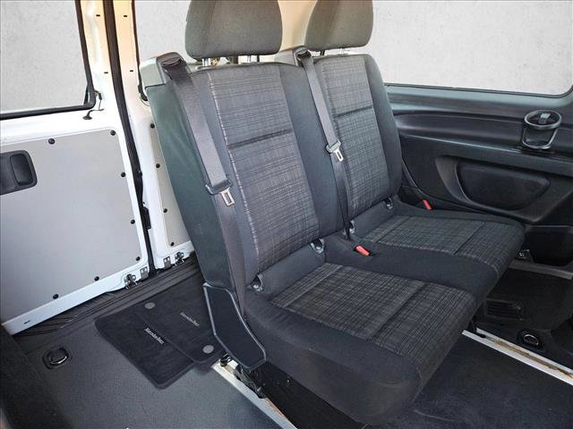 Used 2019 Mercedes-Benz Metris Worker image 17