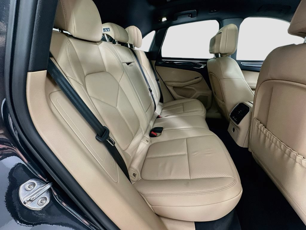 New 2026 Porsche Macan AWD/4WD image 29