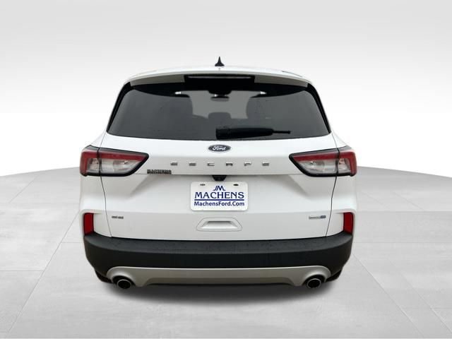 Used 2020 Ford Escape SE image 6