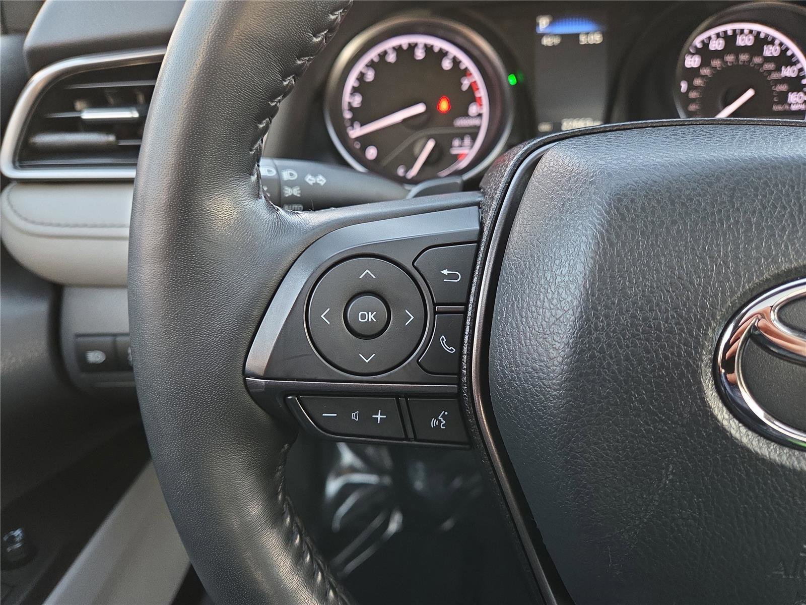 Used 2023 Toyota Camry SE image 17