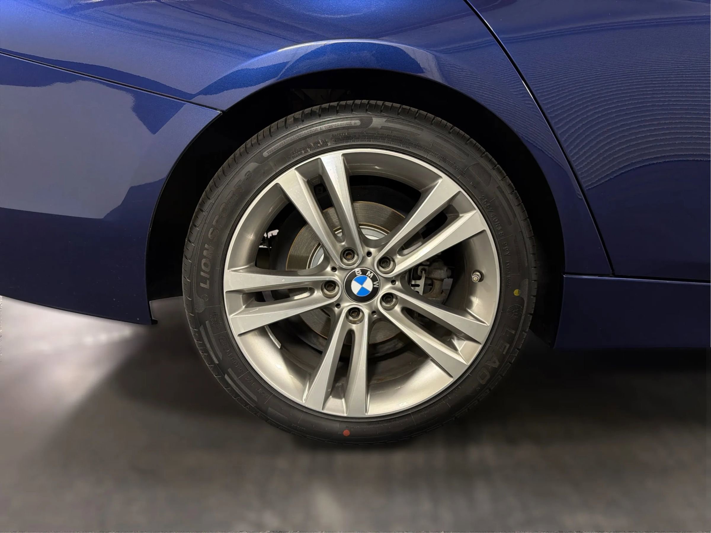 Used 2017 BMW 330i Sedan image 24