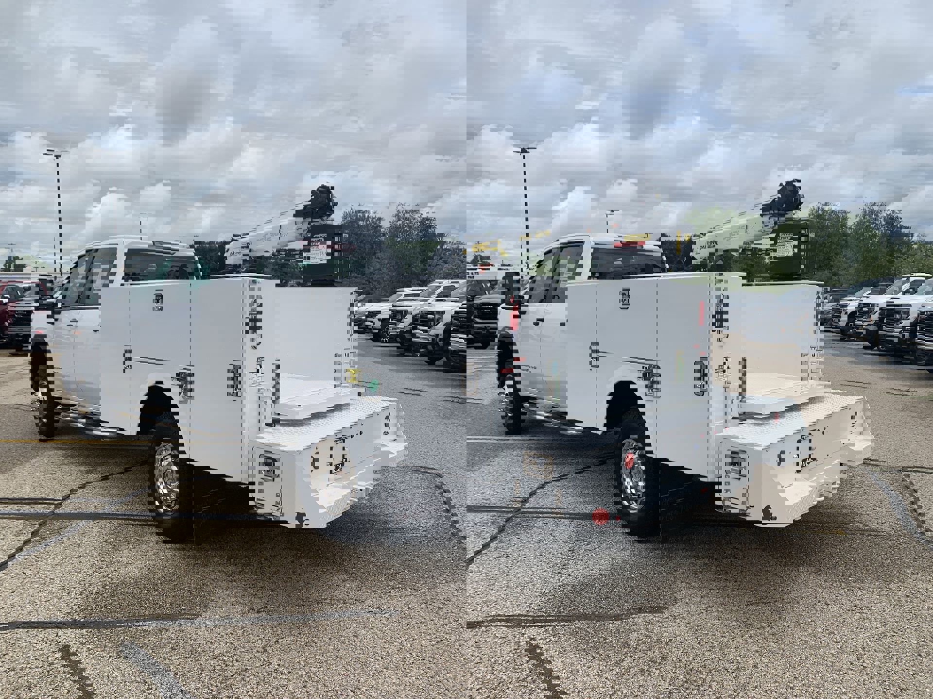 New 2024 GMC Sierra 3500 Pro w/ Fleet Convenience Package image 24