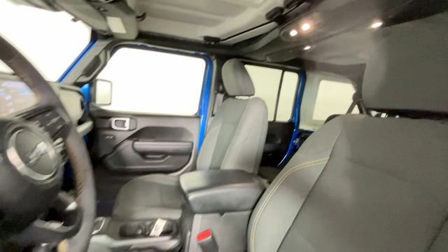 Used 2024 Jeep Wrangler Unlimited w/ Convenience Group AWD/4WD image 23