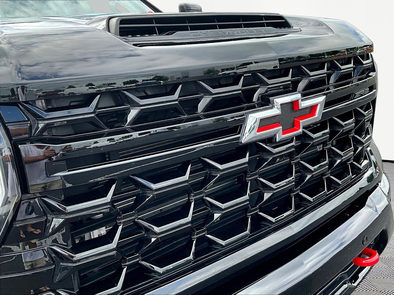 Used 2025 Chevrolet Silverado 2500 ZR2 w/ Technology Package AWD/4WD image 34
