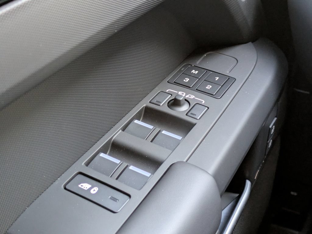 New 2025 Land Rover Defender 130 S AWD/4WD image 28