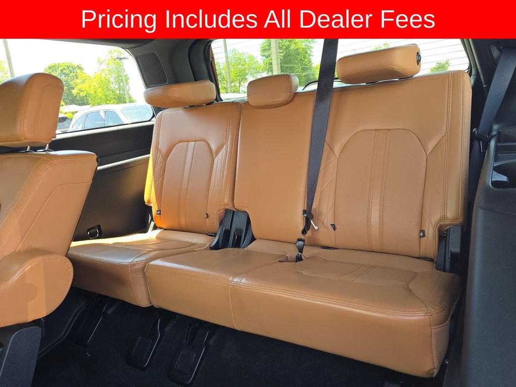 Used 2022 Ford Expedition Platinum AWD/4WD image 12