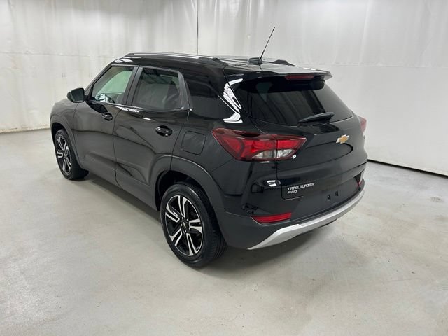 Certified 2023 Chevrolet TrailBlazer LT w/ Convenience Package AWD/4WD image 7