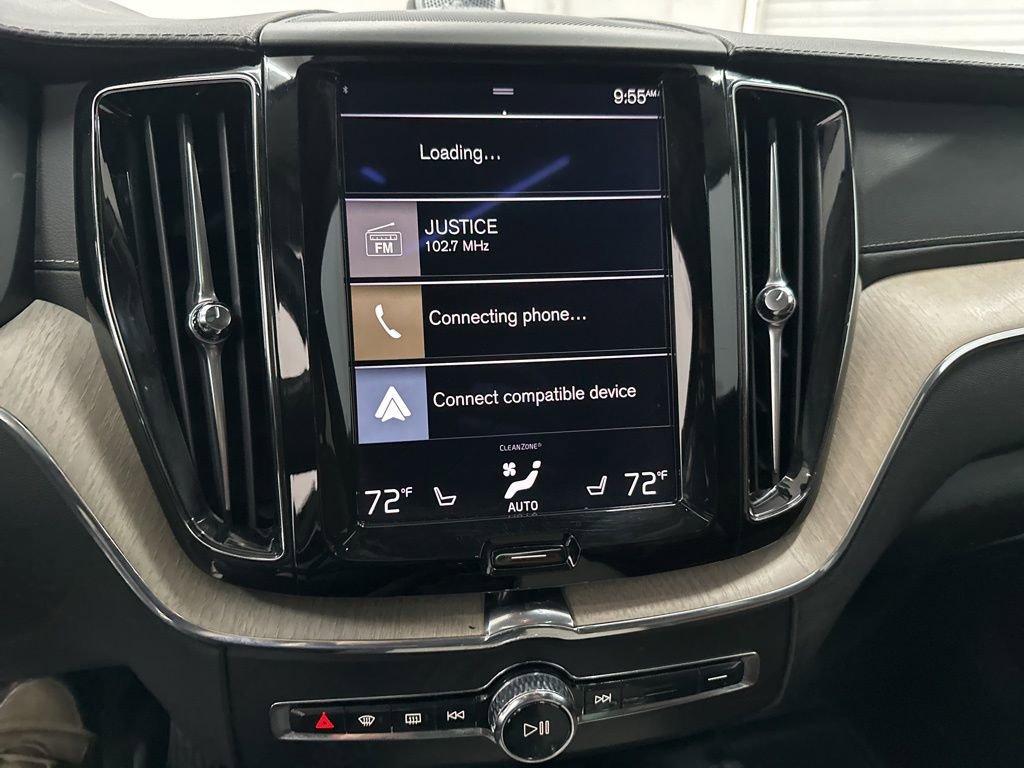 Used 2018 Volvo XC60 T6 Inscription w/ Luxury Seat Package image 12