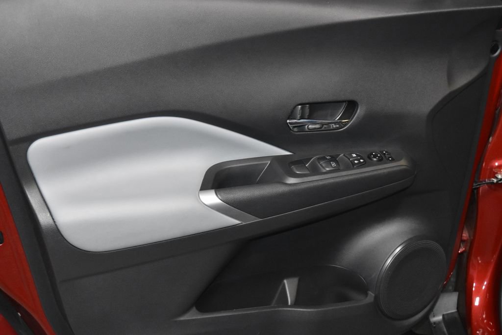 Certified 2023 Nissan Kicks SR w/ SR Premium Package image 4