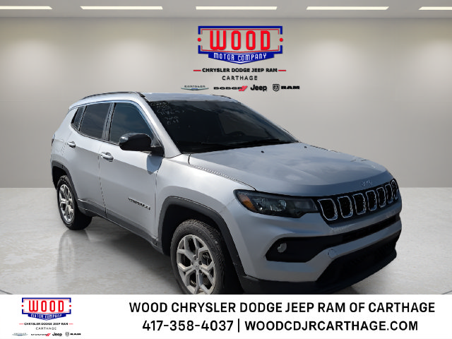 Used 2024 Jeep Compass Latitude AWD/4WD image 1