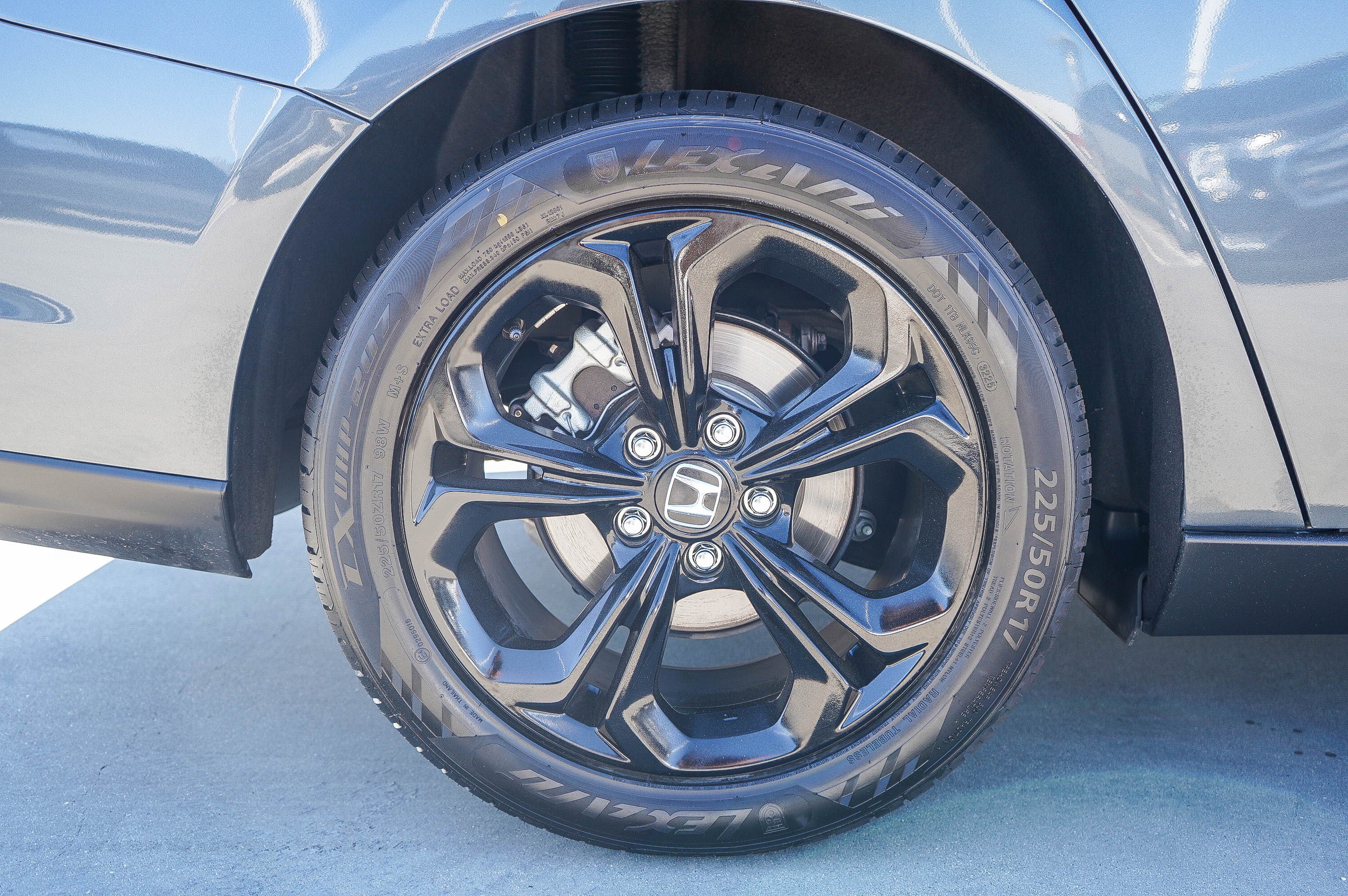 Used 2025 Honda Accord SE image 9