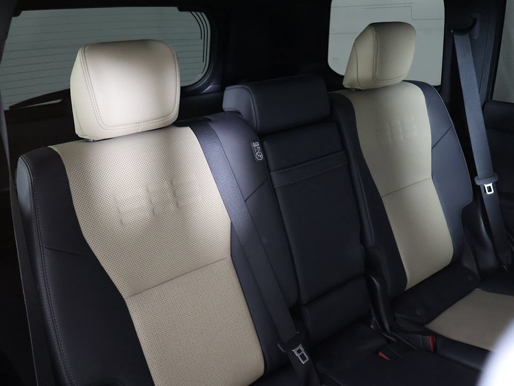 Used 2024 Lexus GX 550 AWD/4WD image 36