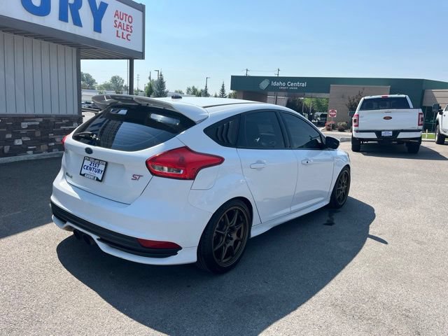 Used 2016 Ford Focus ST FWD image 14