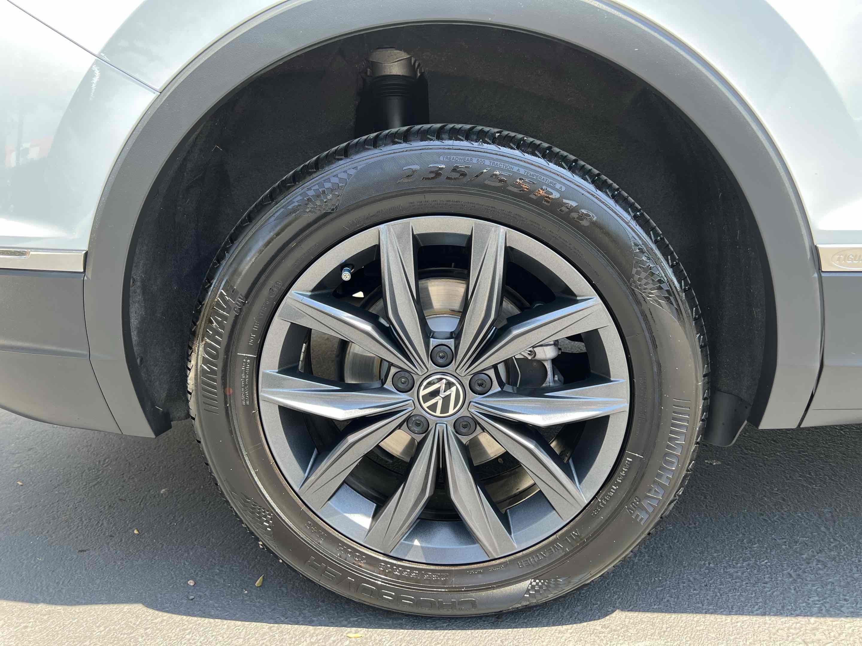 Used 2023 Volkswagen Tiguan SE w/ Panoramic Sunroof Package image 78