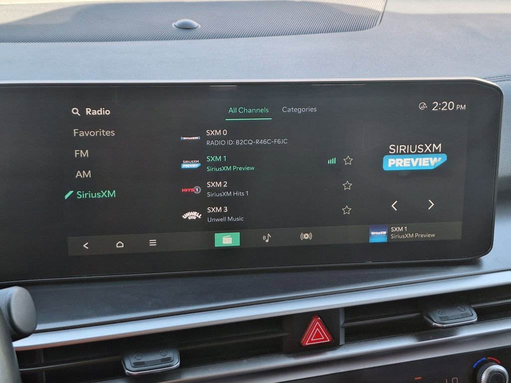 Used 2024 Kia Sorento S image 21