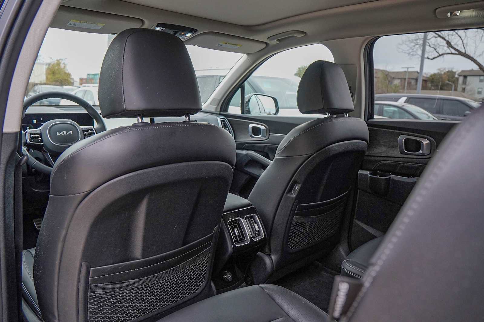 Certified 2025 Kia Sorento SX image 26