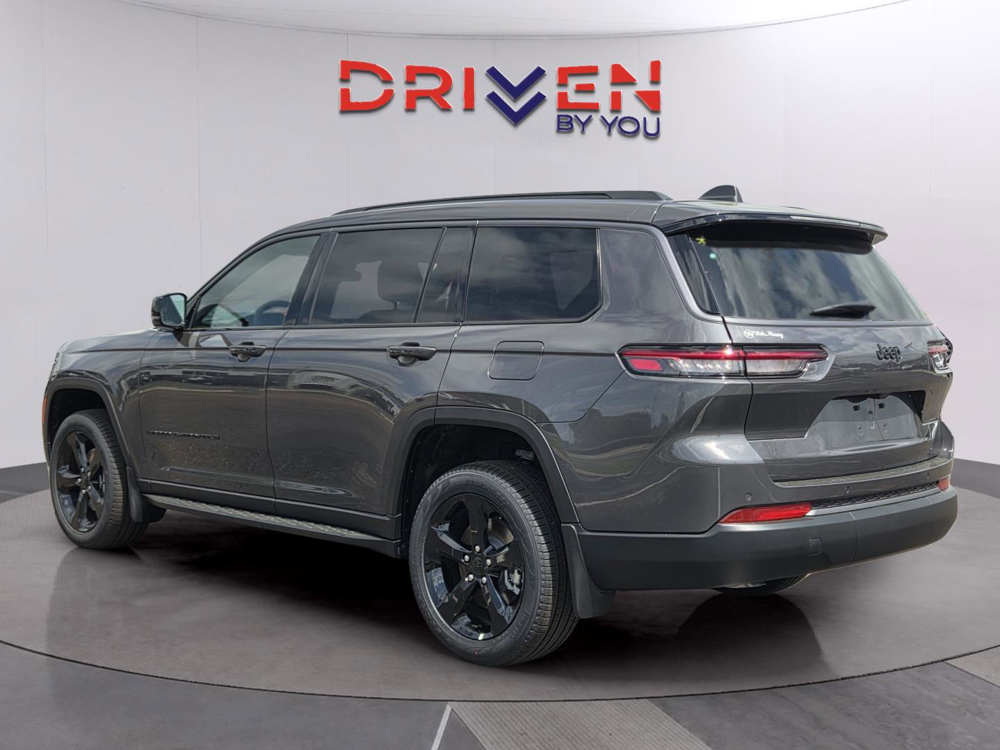 New 2026 Jeep Grand Cherokee L Limited image 3