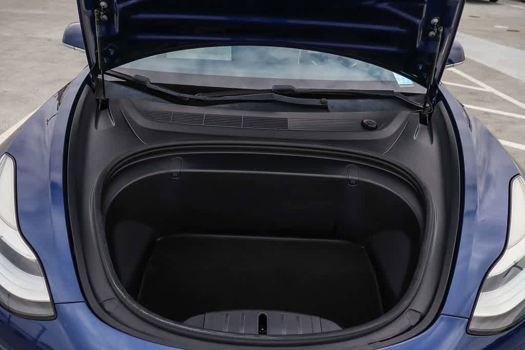 Used 2018 Tesla Model 3 Mid Range RWD image 28