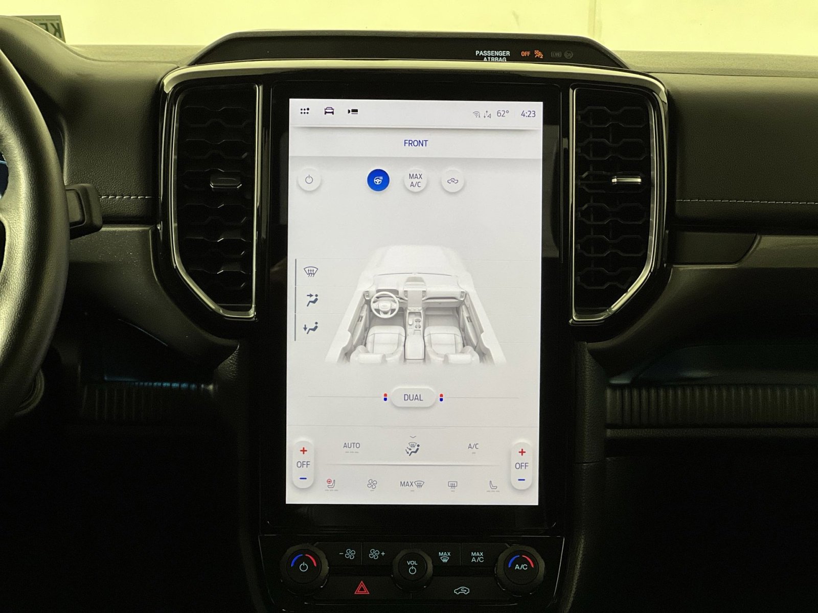 Used 2024 Ford Ranger Lariat w/ FX4 Off-Road Package image 21