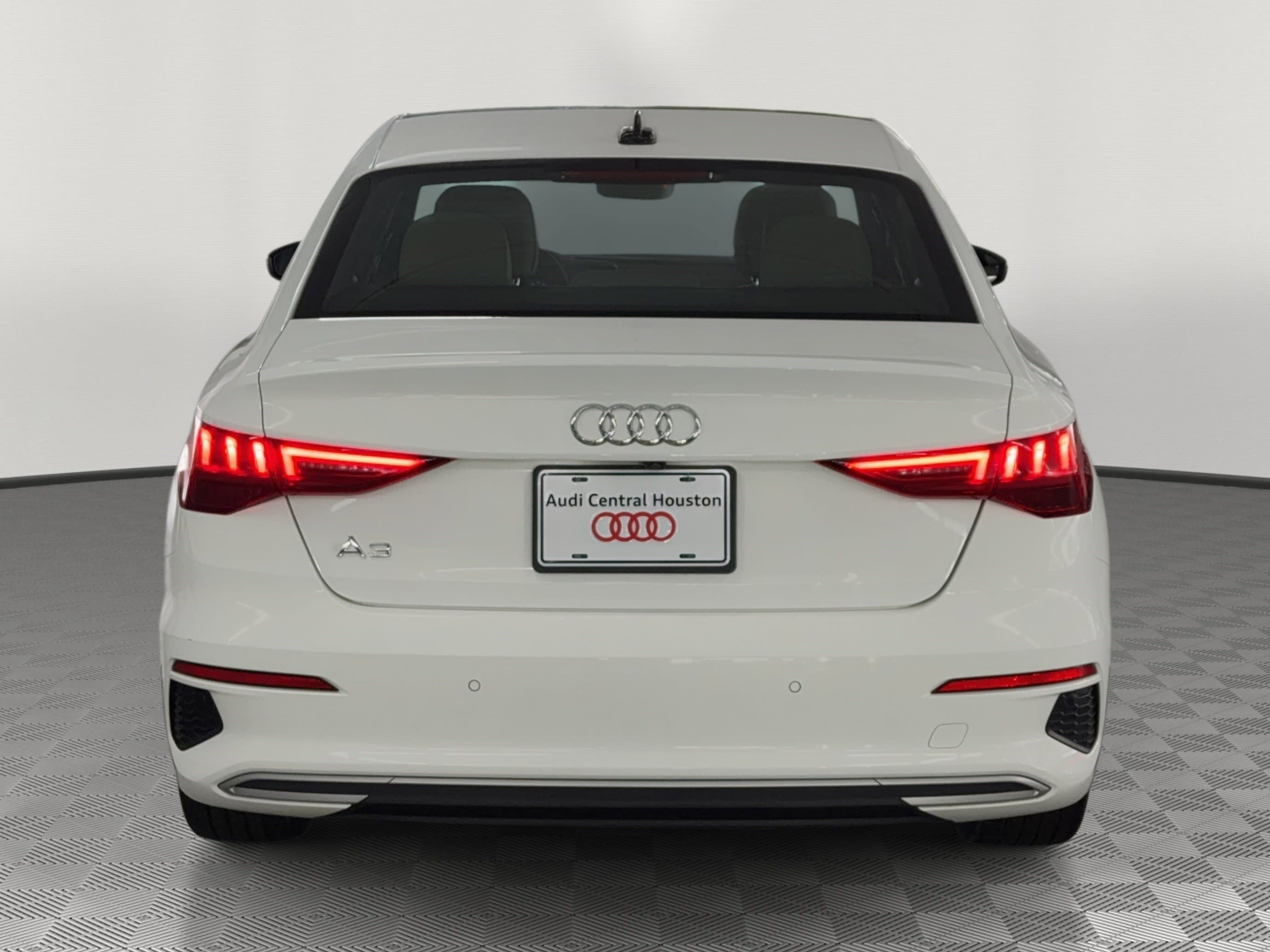 Used 2023 Audi A3 2.0T Premium w/ Convenience Package image 10