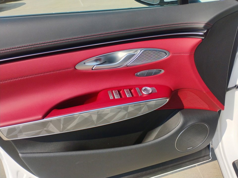 Used 2025 Genesis GV70 3.5T Sport w/ Sport Advanced Package image 36