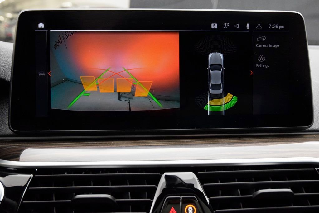 Used 2023 BMW 530i w/ Convenience Package image 31