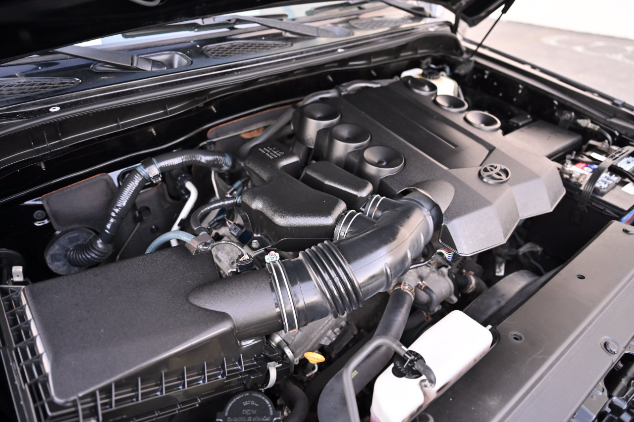 Used 2011 Toyota FJ Cruiser 4WD w/ Convenience Pkg image 36
