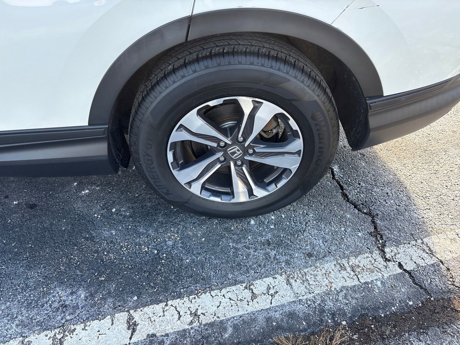 Used 2017 Honda CR-V LX image 31