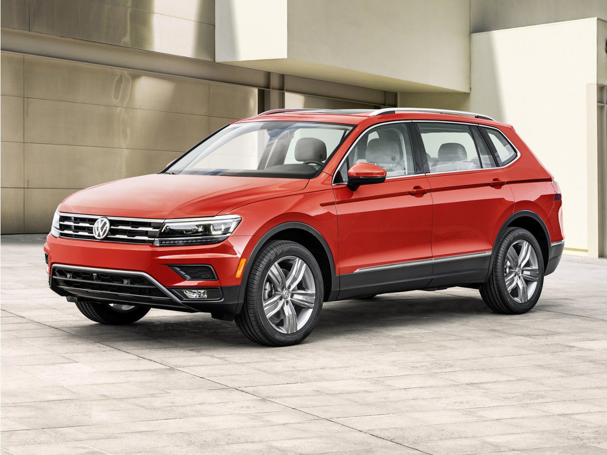 Used 2021 Volkswagen Tiguan S FWD image 2