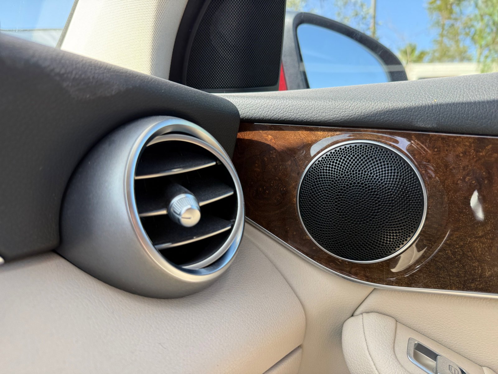 Used 2017 Mercedes-Benz GLC 300 image 18