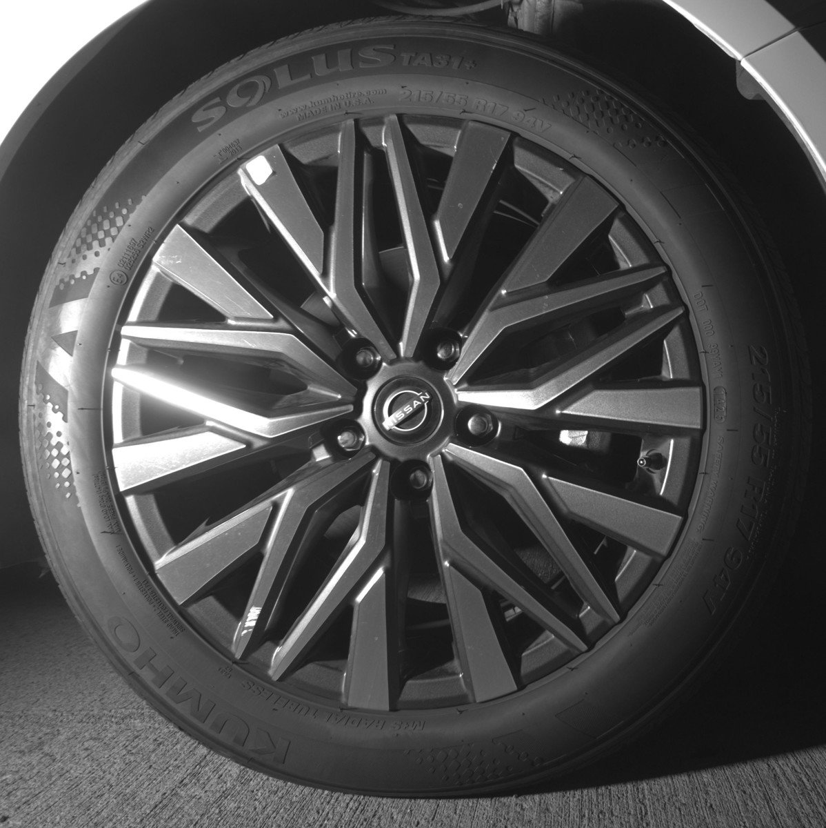 Used 2025 Nissan Altima 2.5 SV image 13