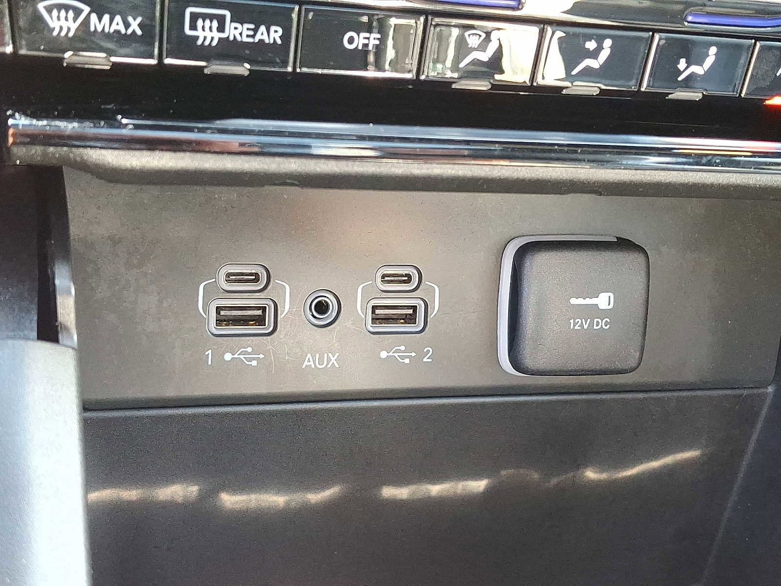 Used 2024 Jeep Grand Cherokee Limited 4xe image 27