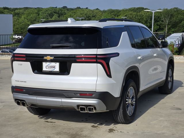 Used 2025 Chevrolet Traverse LT w/ Driver Confidence Package FWD image 8