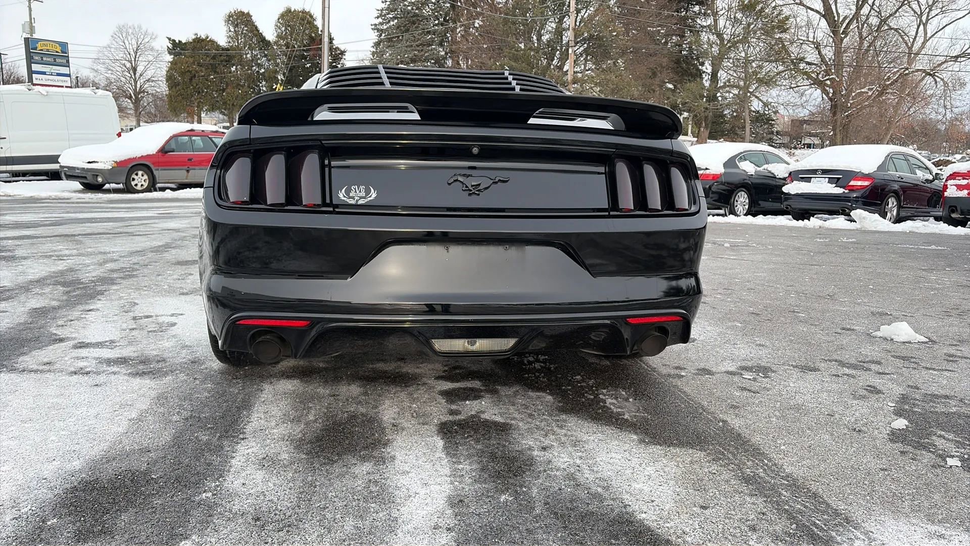 Used 2017 Ford Mustang Coupe image 10