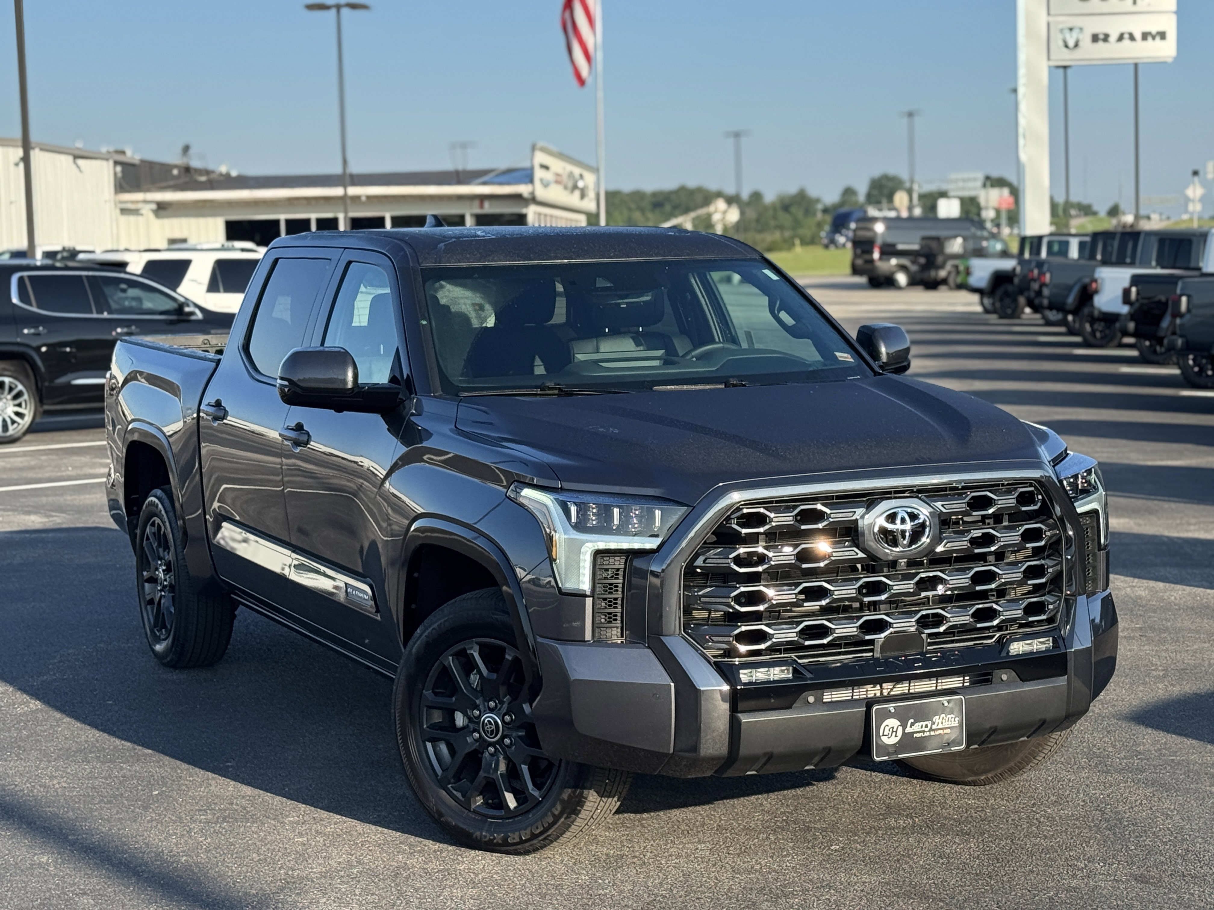 Used 2023 Toyota Tundra Platinum image 4