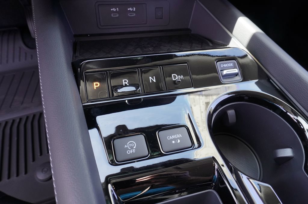 Certified 2025 Nissan Murano SV FWD image 18