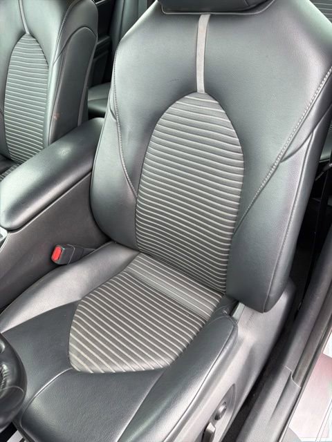 Used 2019 Toyota Camry SE image 14