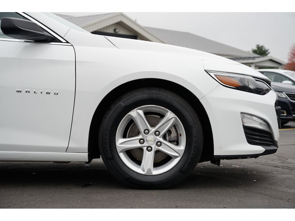 Used 2020 Chevrolet Malibu LS image 11