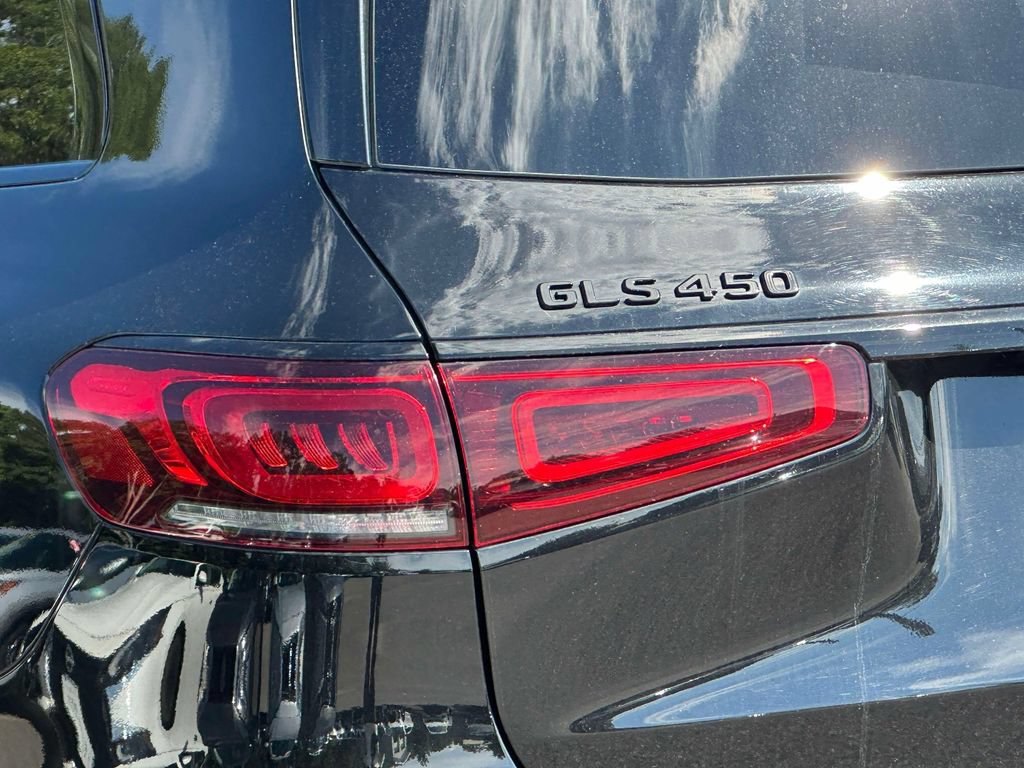 Used 2022 Mercedes-Benz GLS 450 4MATIC image 9
