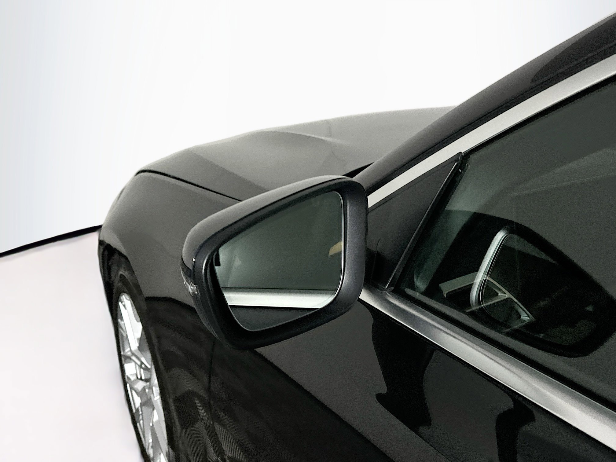 Used 2025 BMW 330i Sedan image 16