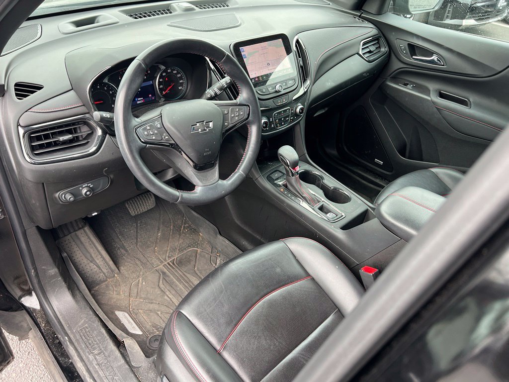 Used 2022 Chevrolet Equinox RS w/ RS Leather Package AWD/4WD image 14