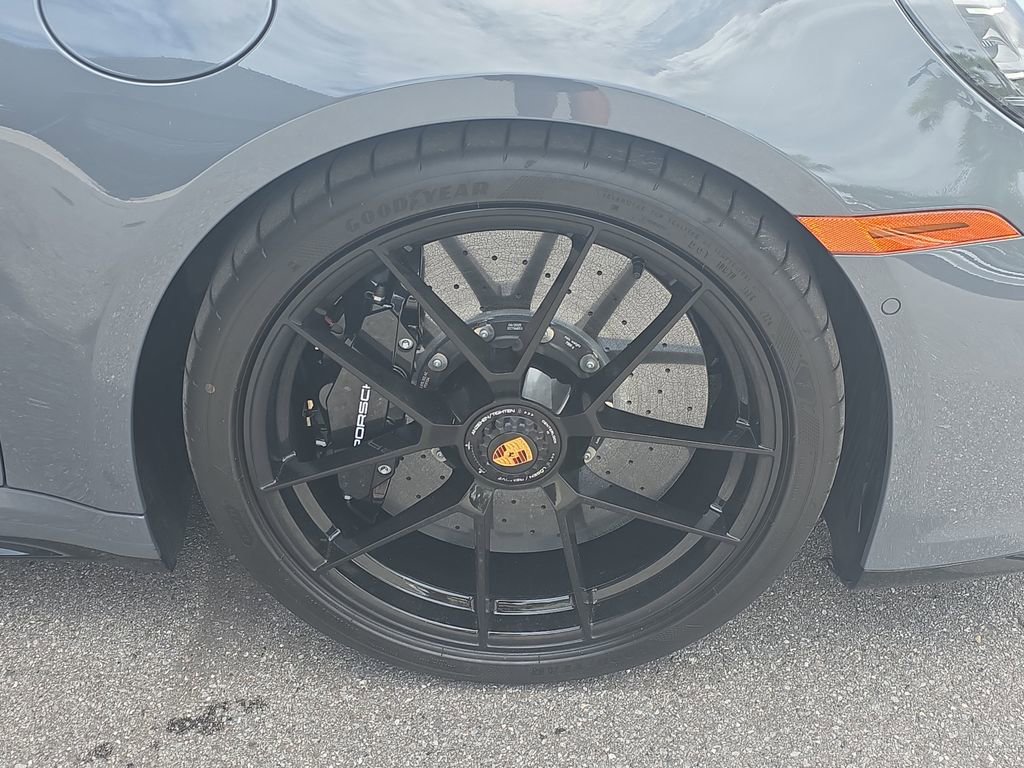Certified 2025 Porsche 911 Carrera 4 GTS AWD/4WD image 13