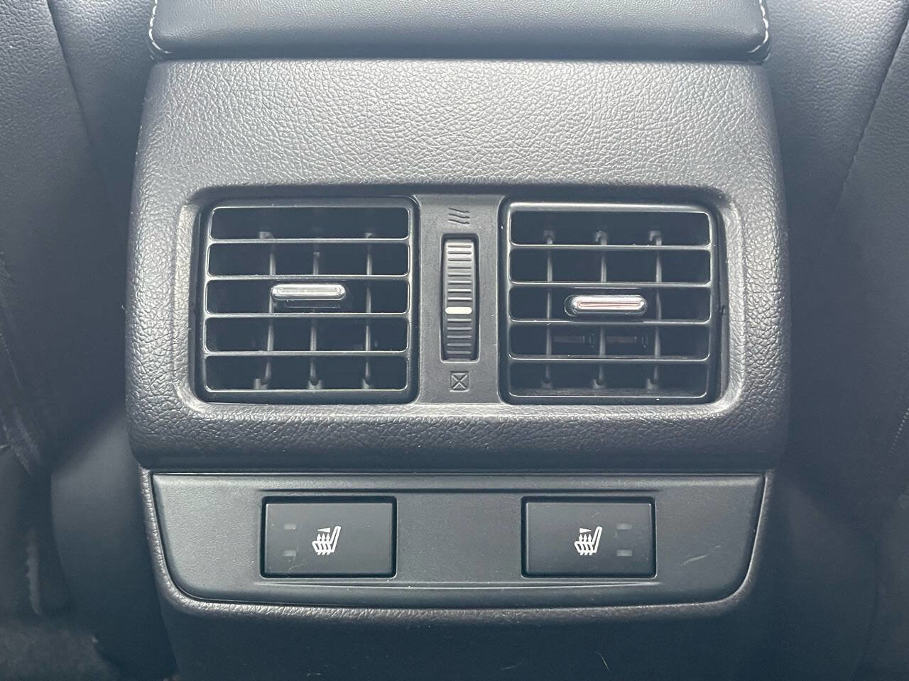 Used 2015 Subaru Outback 2.5i Limited image 22