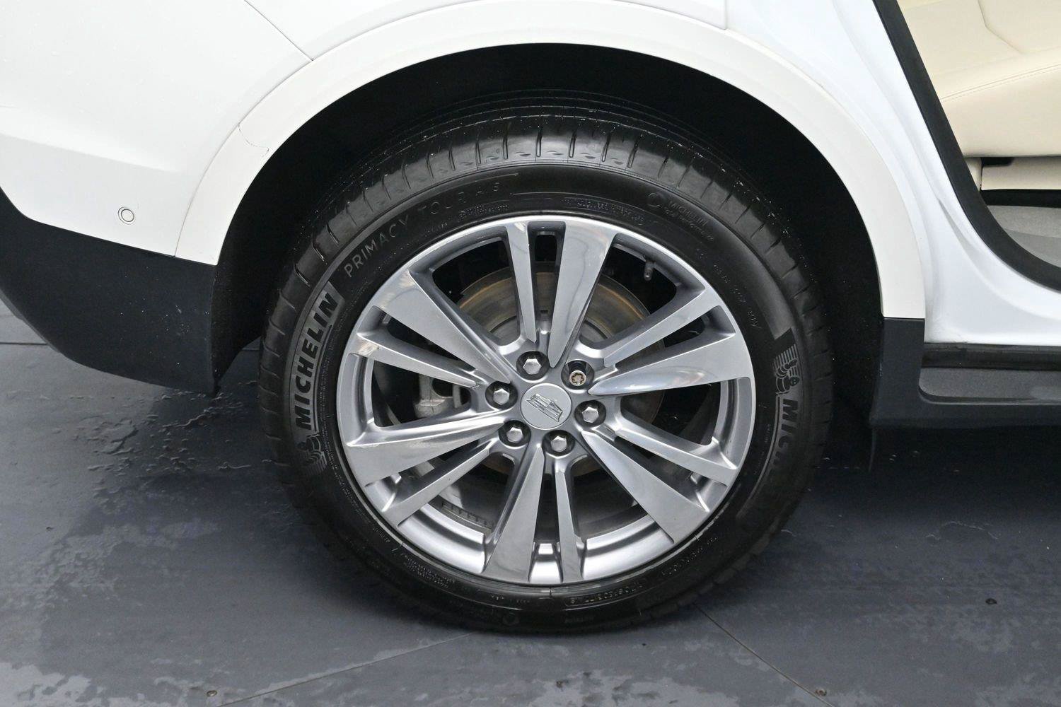 Certified 2024 Cadillac XT5 Premium Luxury w/ Technology Package AWD/4WD image 37