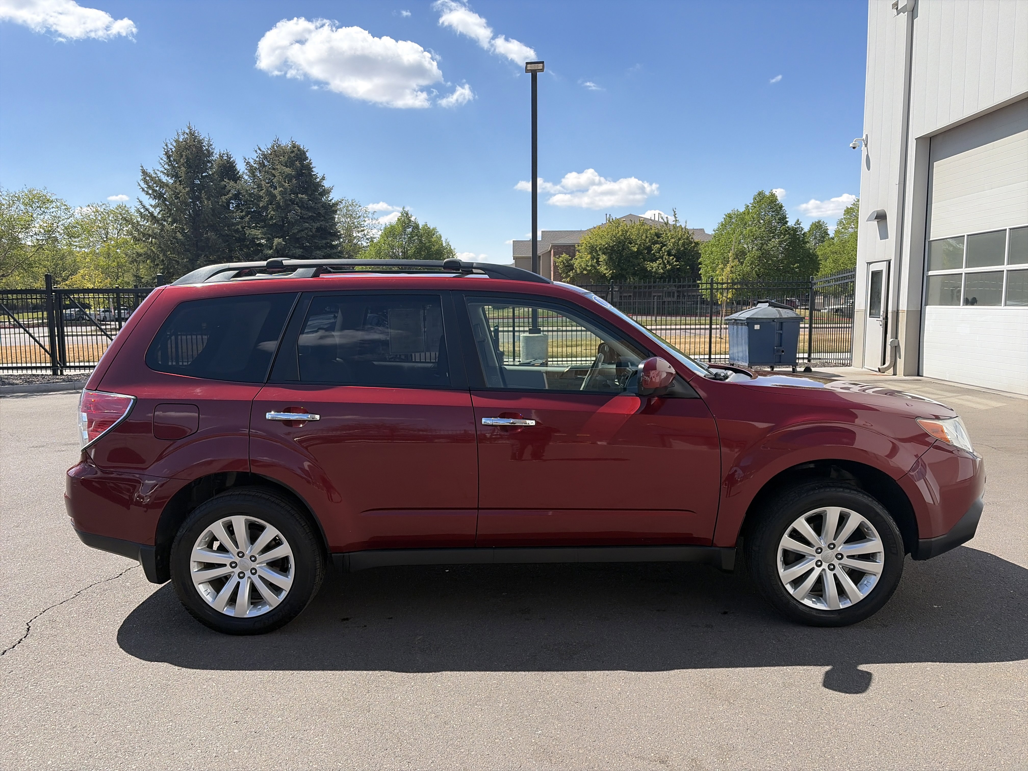 Used 2012 Subaru Forester 2.5X Limited w/ Rugged Pkg 1 AWD/4WD image 4